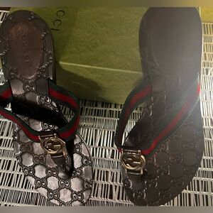 Selling Gucci slides to make room in closet and since not worn in over a year.